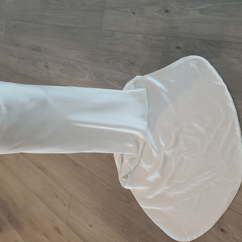 Norma Kamali White Wedding Dress Size M/38 simply gorgeous new with tags - Picture 7 of 9